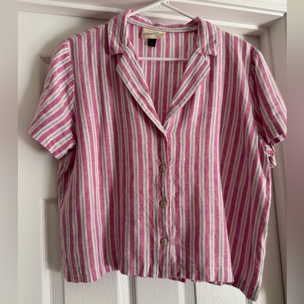 Universal Thread Pink Linen Cropped Shirt